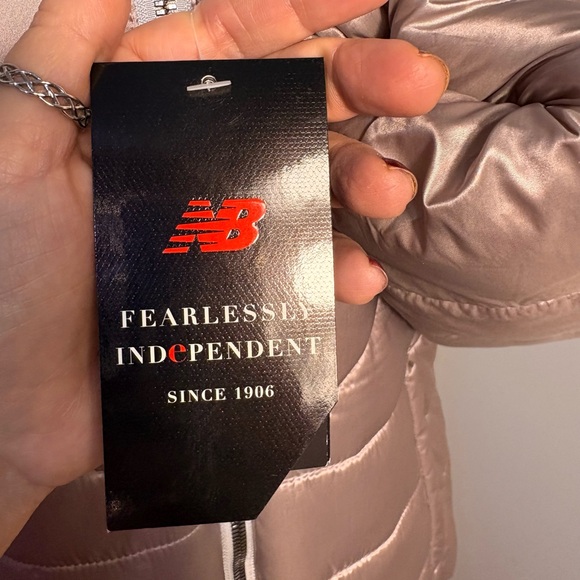 NWT! New Balance Dusty Rose Jacket Lightweight Satin Puffer Lg SEE MEASUREMENTS! - Picture 6 of 13